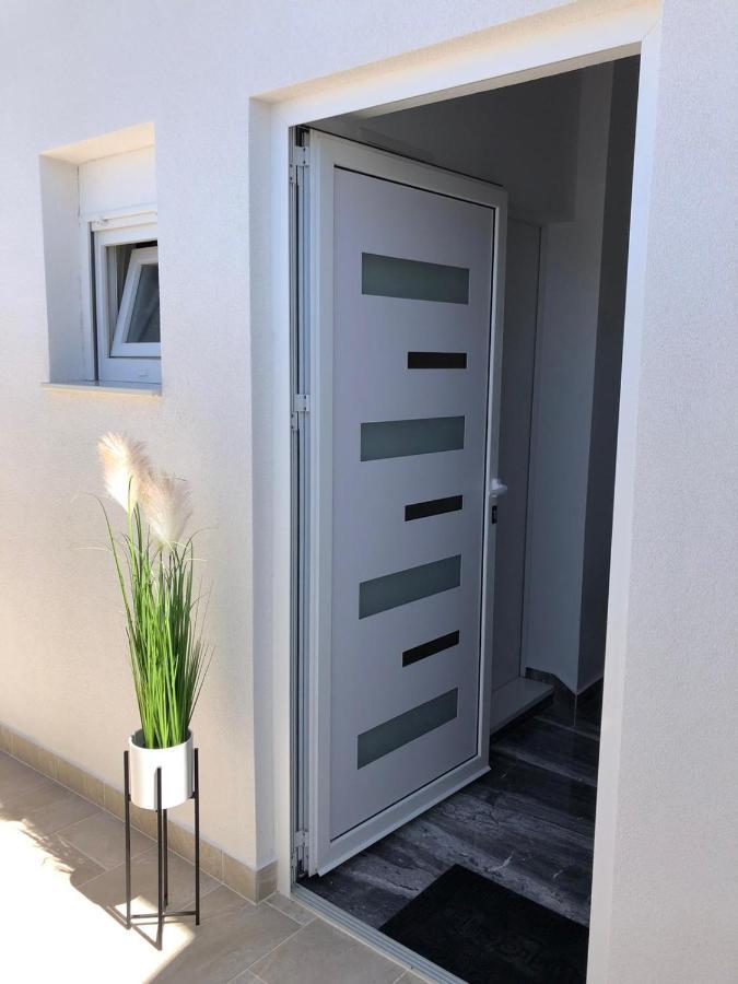 Апартаменты Apartman Luce Бибинье Экстерьер фото