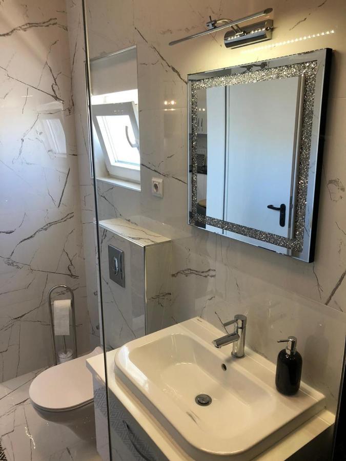 Апартаменты Apartman Luce Бибинье Экстерьер фото